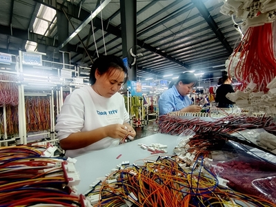 湘當(dāng)自覺自信自強丨武岡 布局“一主一特”助力經(jīng)濟騰飛，電子工具銷售崛起新引擎